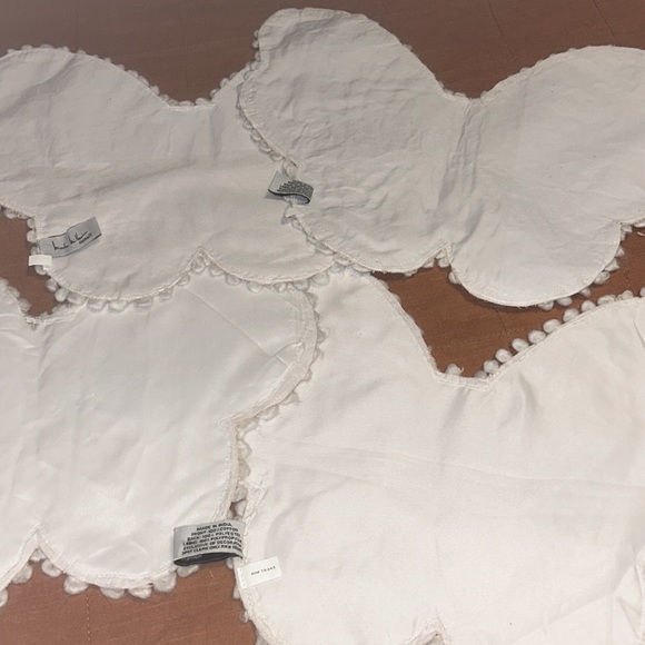 Nicole Miller butterfly placemats - Picture 5 of 5